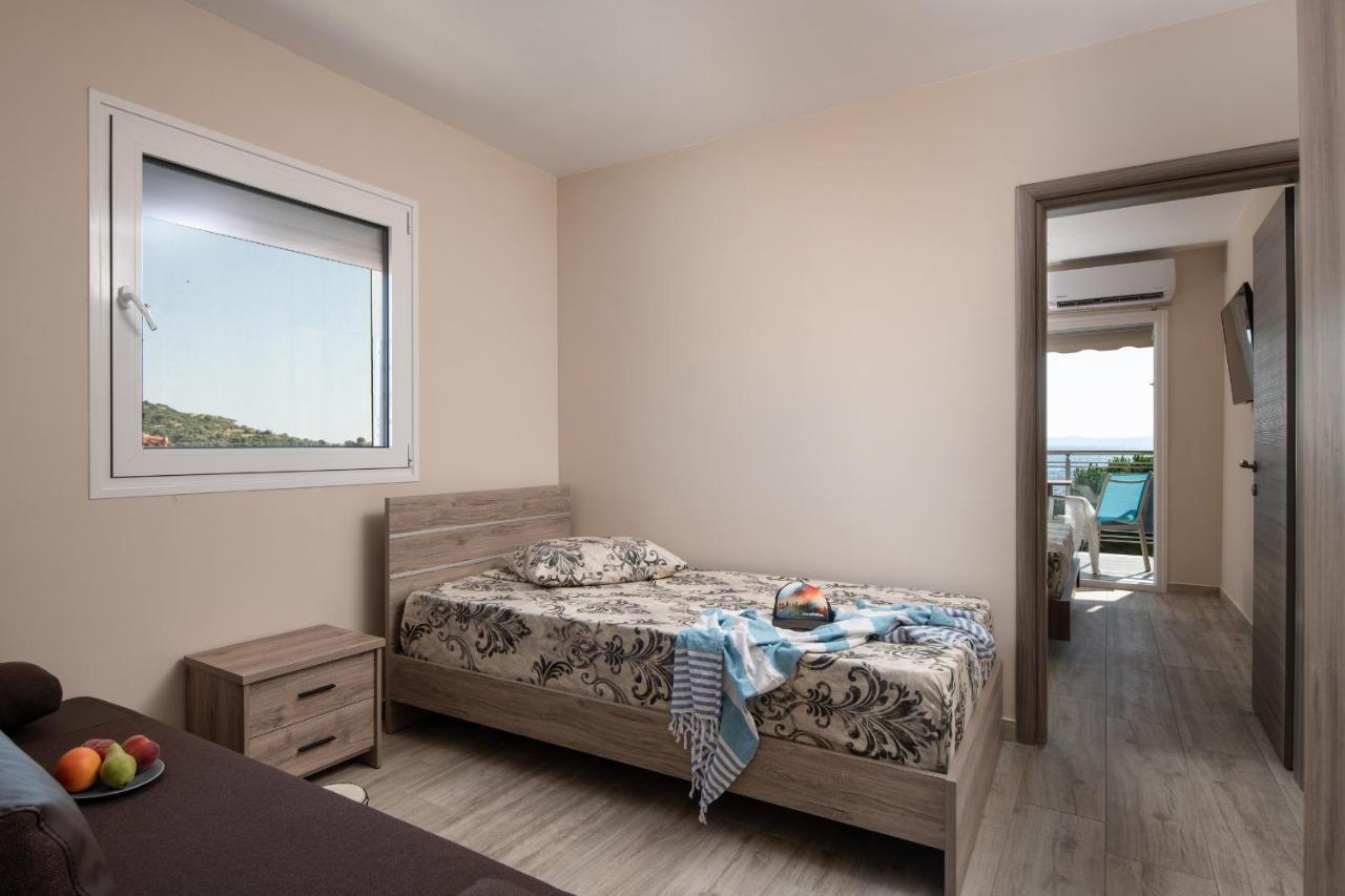Sunset Studios - Suites With Seaview & Back Side Apartements Toroni Exterior photo